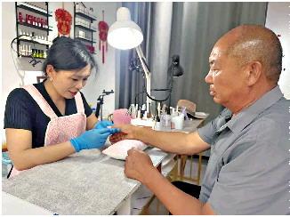 中国人民的好朋友为了友谊跨越山海