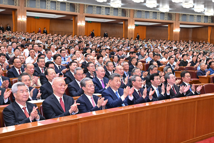 【家国乡情 古韵新潮】龙舟竞渡 端午安康